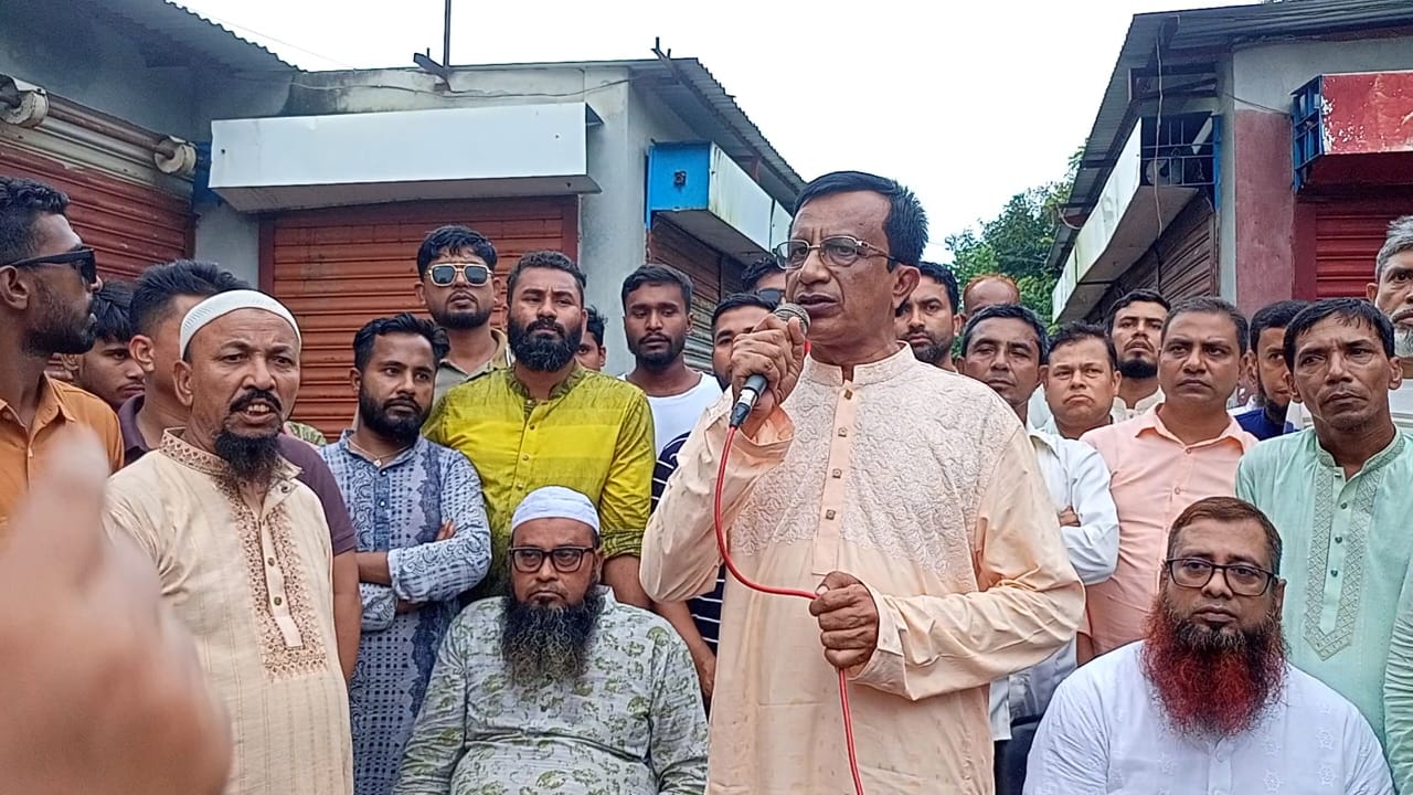 ব্রাহ্মনবাড়িয়ার বাঞ্ছারামপুরে জিয়া পরিবারের বিশ্বস্ত  আইনজীবী,এডভোকেট জিয়া উদ্দিন জিয়া গনসংযোগ ও পথসভা অনুষ্ঠিত। 